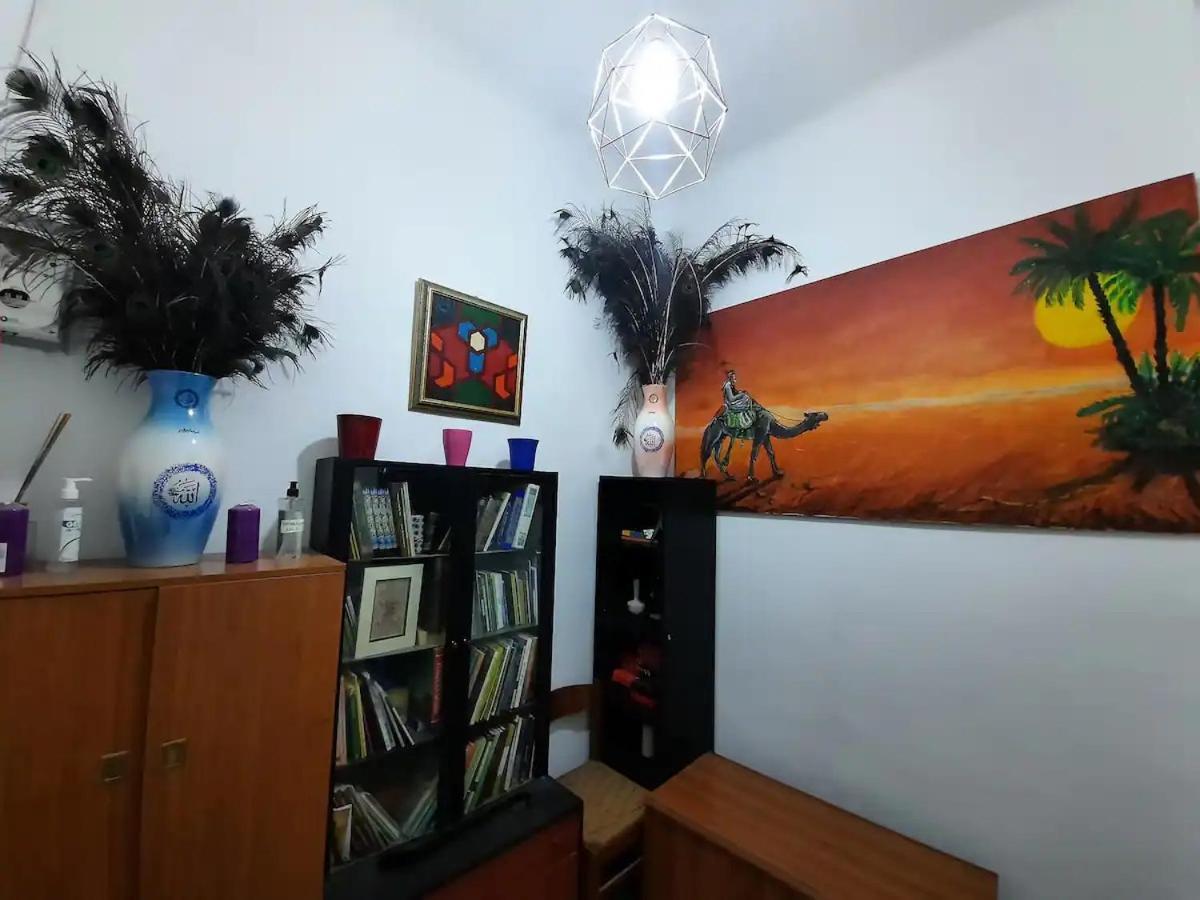 A Room In A Beautiful Apartment In The City Center Milaan Buitenkant foto